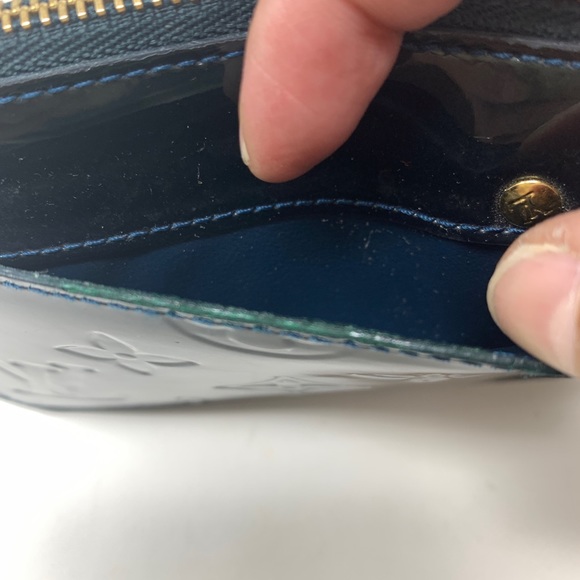 Louis Vuitton Coin Purse/Key Chain! - Picture 3 of 10